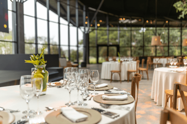 Top 10 tricks to increase restaurant sales in 2021 post COVID-19